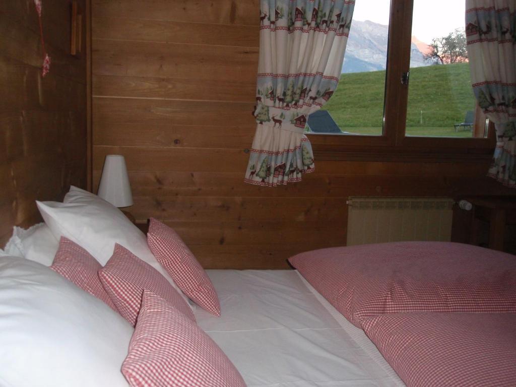 Lou Stalet Au Pays Du Mont Blanc "Charmance" Bed and Breakfast Cordon Værelse billede